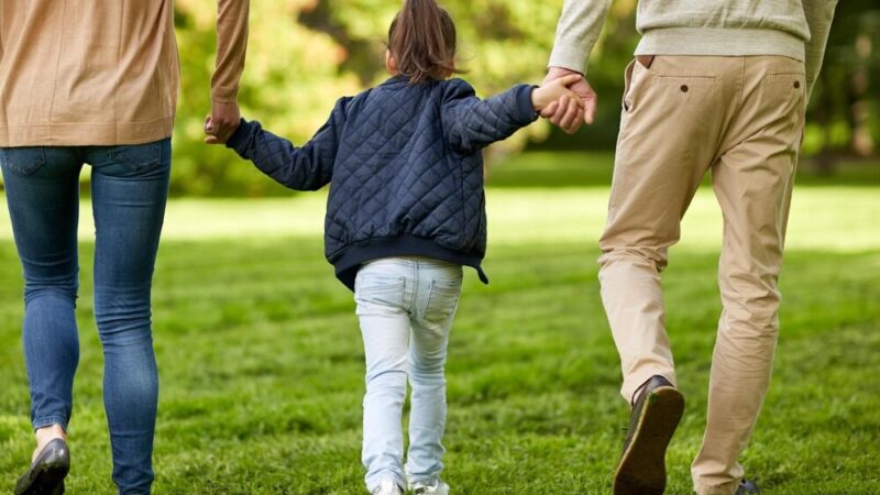 Spotkanie o wsparciu rodziców w kryzysie – „Rodzinne poniedziałki” powracają!