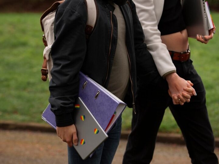 Pułtusk zaprasza na bezpłatne warsztaty 𝐂𝐥𝐢𝐜𝐤𝐎𝐧 – programowanie dla młodych twórców!