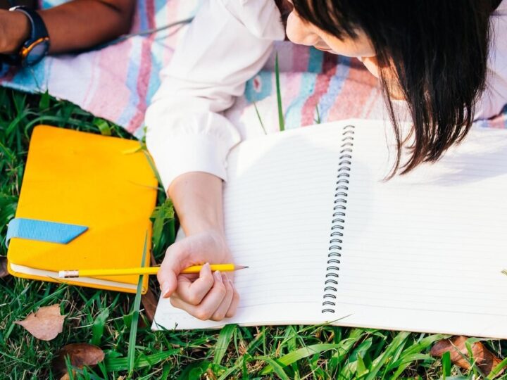 NAGRODY DLA PUŁTUSKICH NAUCZYCIELI ZA WZOROWĄ SŁUŻBĘ