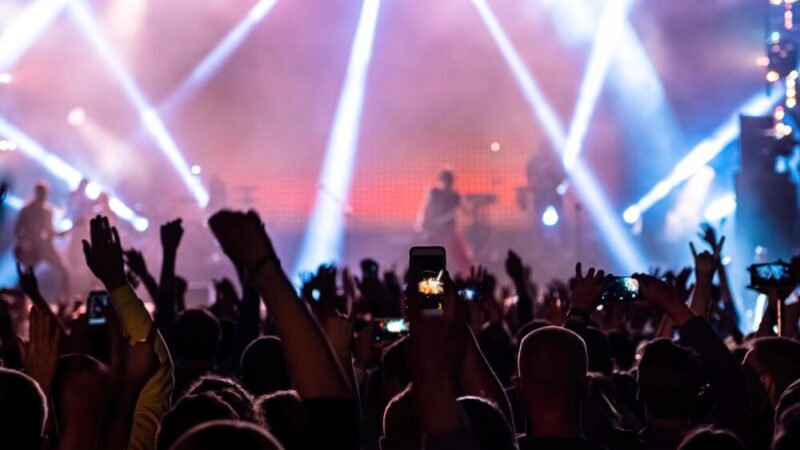 Muzyczne wspomnienia: Koncert „Piosenki Pana Fogga i Miejskie Szlagiery” w Pułtusku
